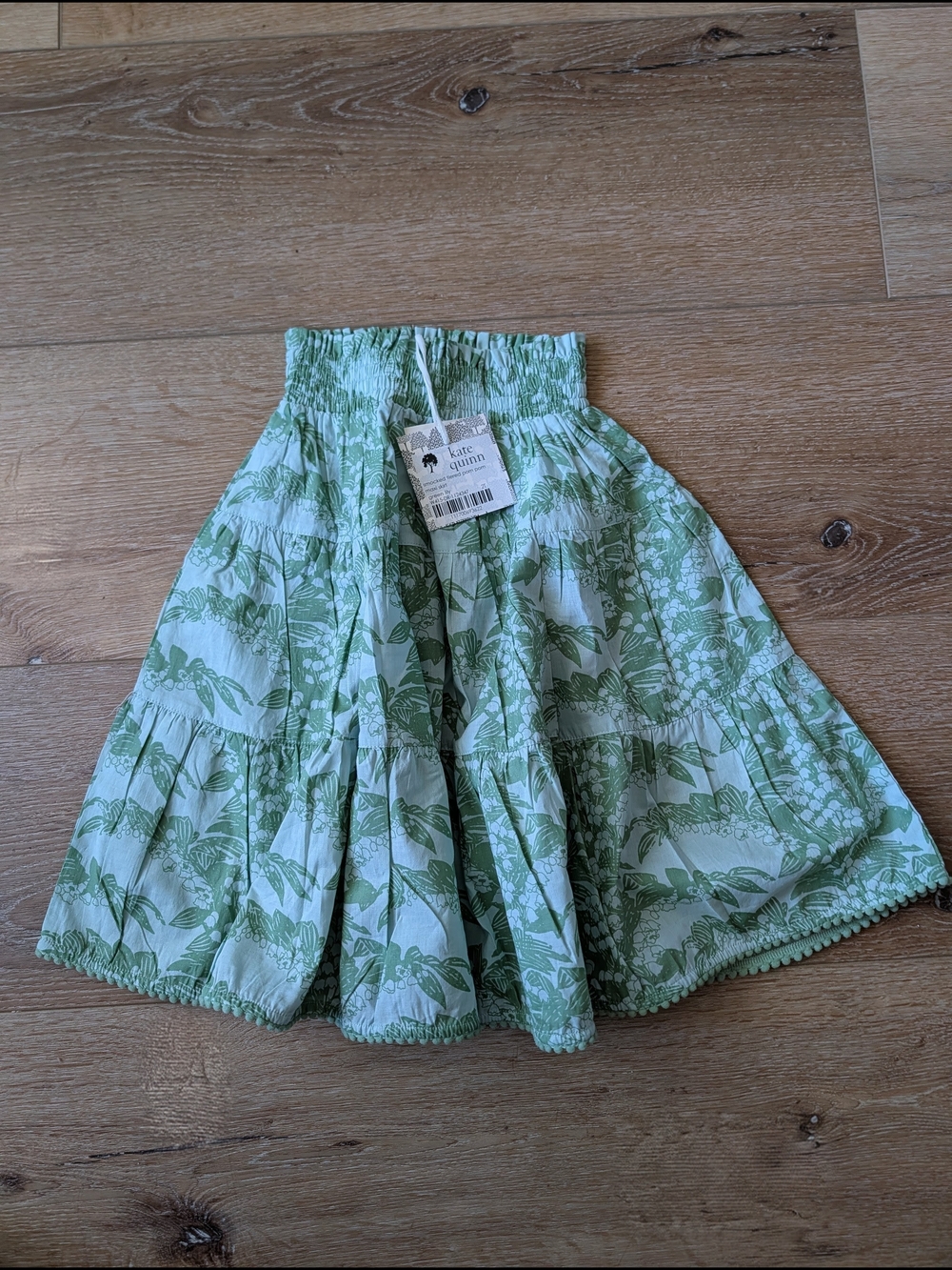 kate quinn 2t Green and White Floral Tiered Maxi Twirling Skirt NEW